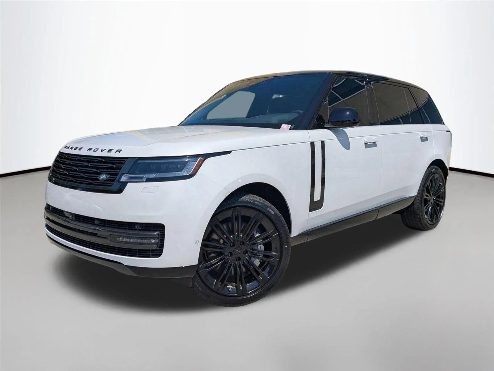 2026 Land Rover Range Rover 4.4 SE LWB 7's photo
