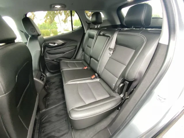 Used 2024 Silver GMC SLT image 23