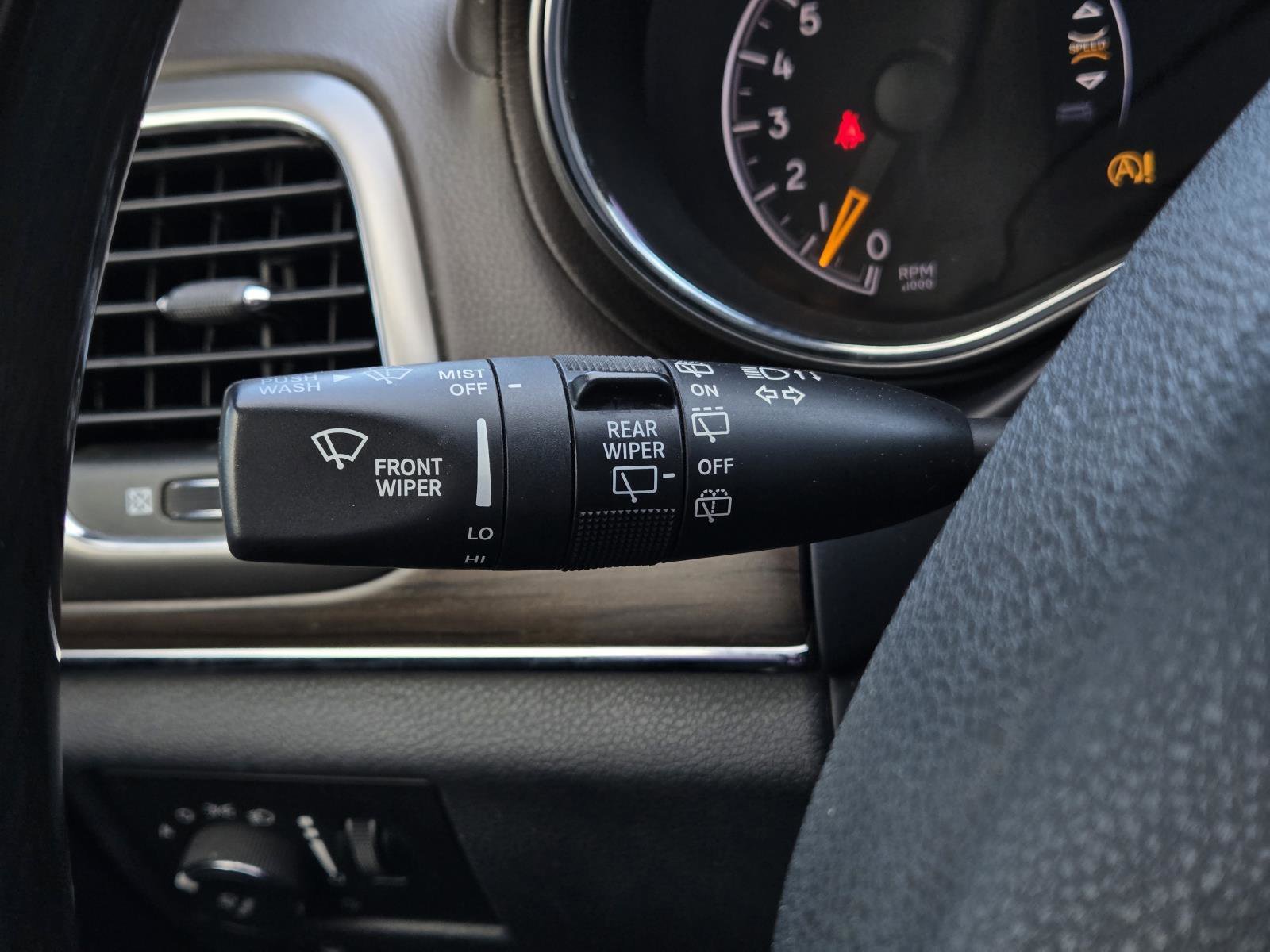 Used 2017 Ivory 3-Coat Jeep Overland image 18