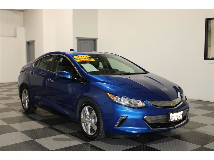 2018 Chevrolet Volt LT photo 2