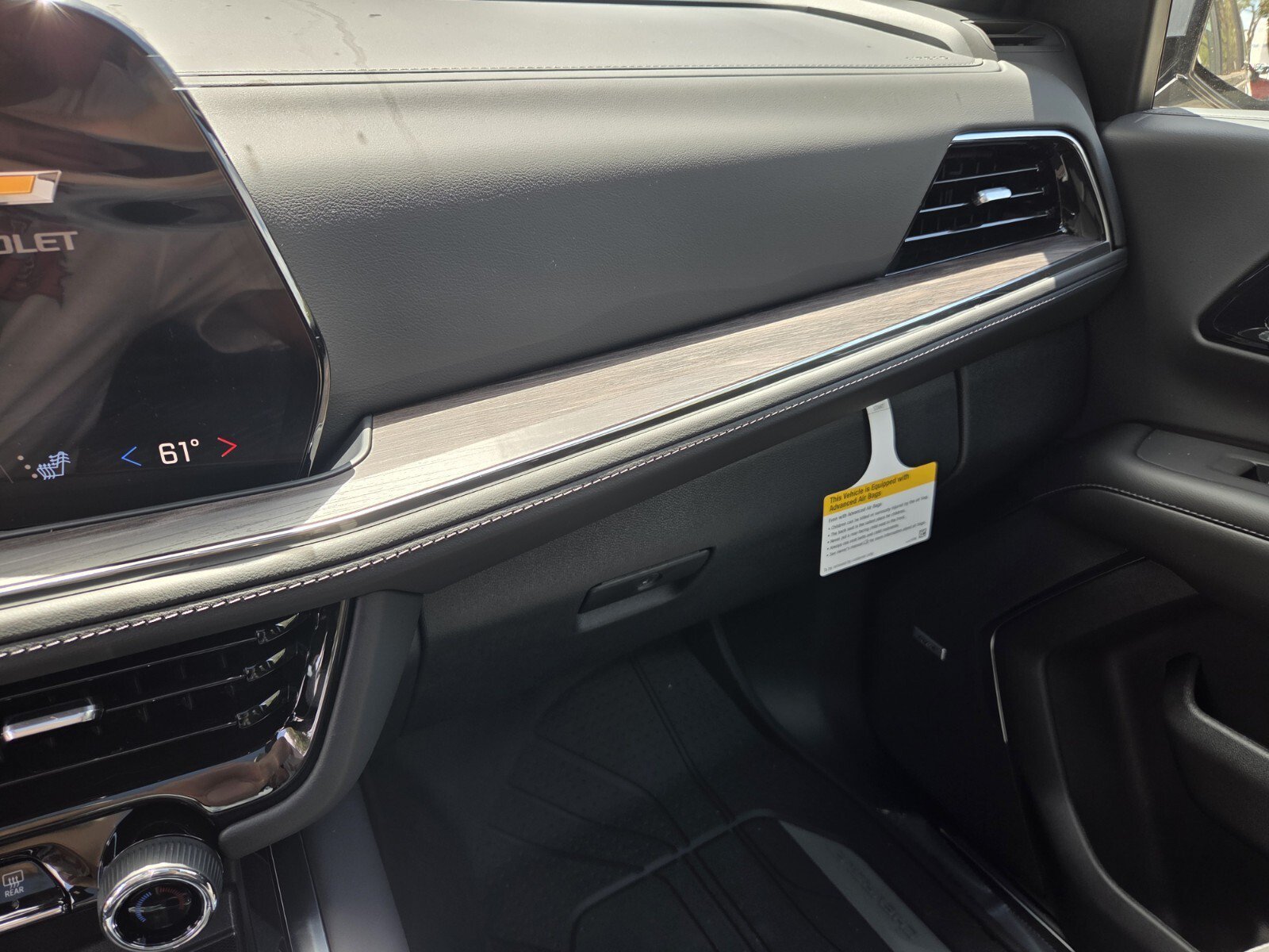 New 2026 Sterling Gray Metallic Chevrolet LT image 29