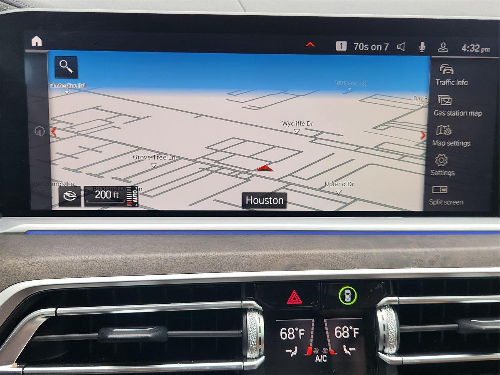 2021 BMW X7 photo 18 of 35