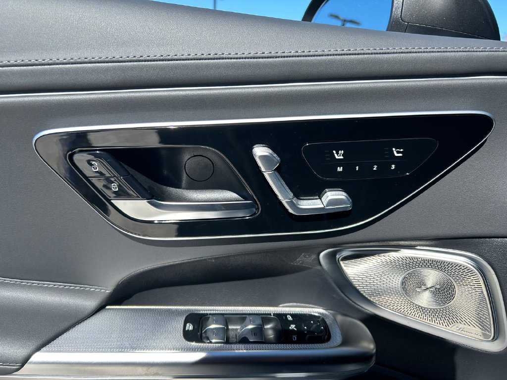 New 2027 MANUFAKTUR exclusive graphite grey magno Mercedes-Benz AMG® CLE 53 4MATIC+ Cabriolet image 10
