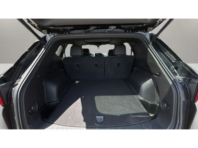 Used 2023 Black Chevrolet RS image 32