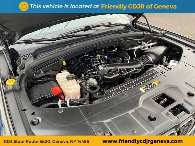 Used 2022 Gray Jeep Limited image 28