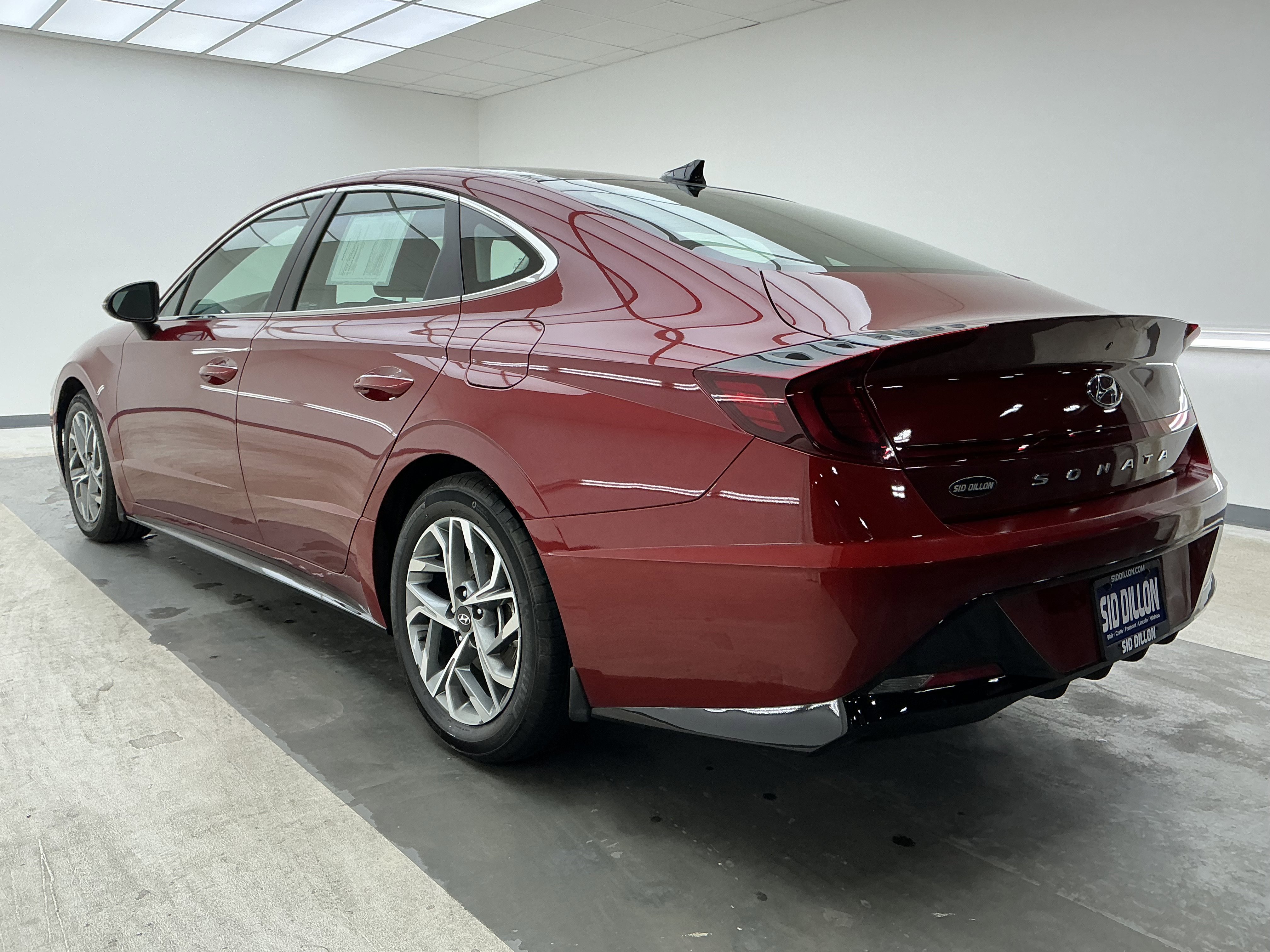 Used 2023 Ultimate Red Hyundai SEL image 6