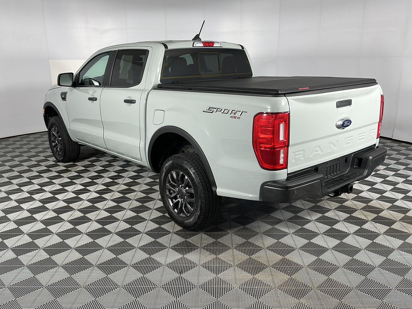 Used 2022 Cactus Gray Ford XLT image 11