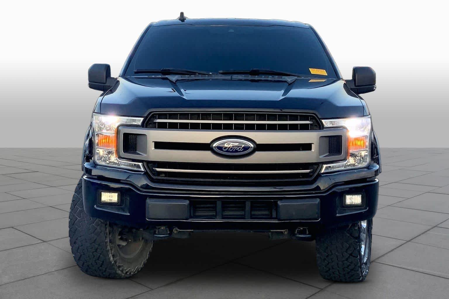 Used 2019 Agate Black Metallic Ford XLT image 4