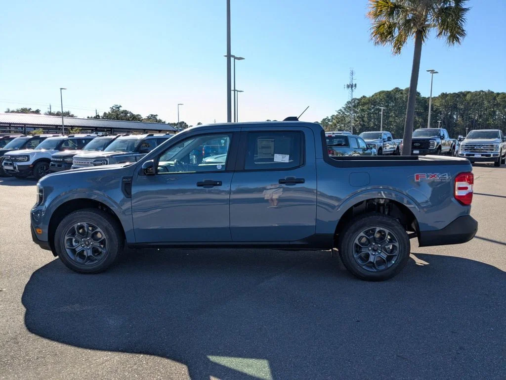 New 2025 Azure Gray Metallic Tri-Coat Ford XLT image 7