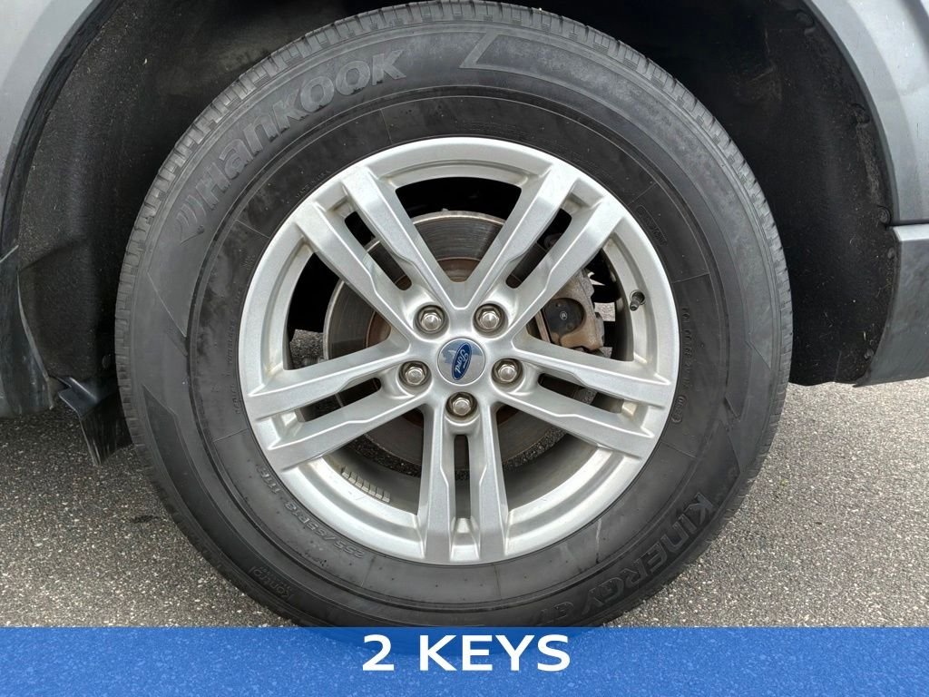 Used 2023 Agate Black Metallic Ford XLT image 15