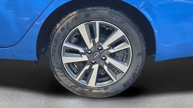 Used 2024 Electric Blue Metallic Nissan 1.6 SV image 19