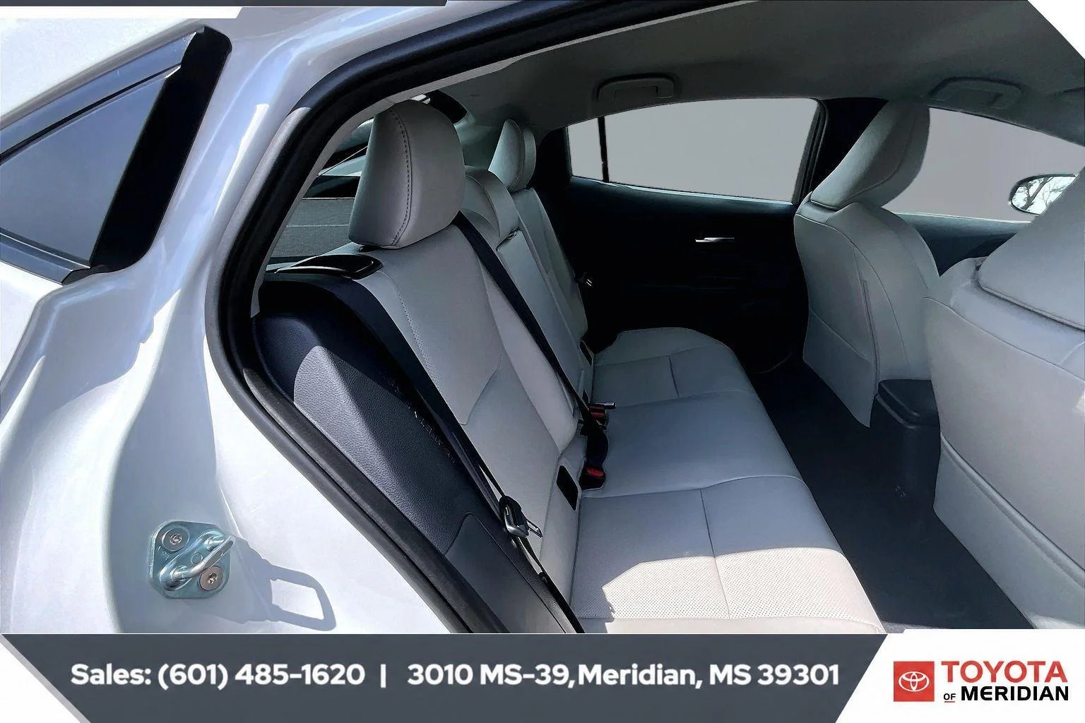 New 2026 Wind Chill Pearl Toyota XLE image 8