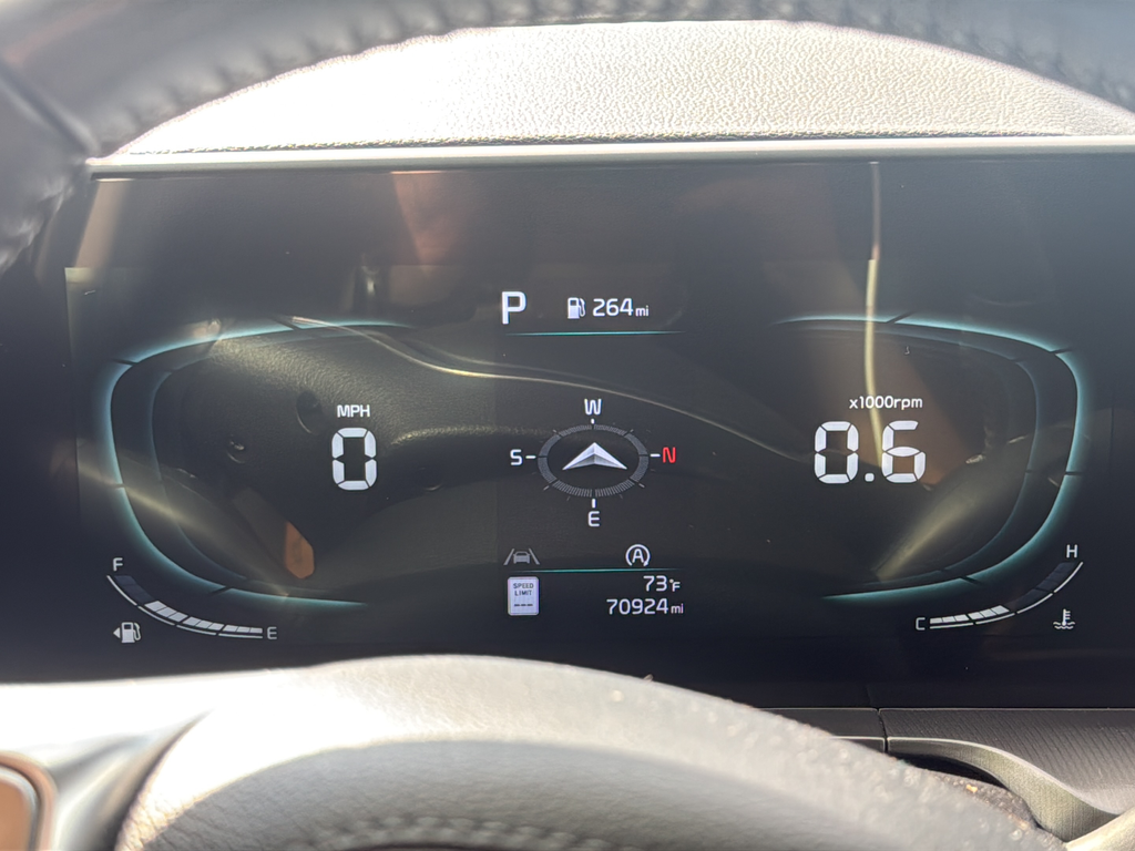 Used 2024 Green Kia S image 23