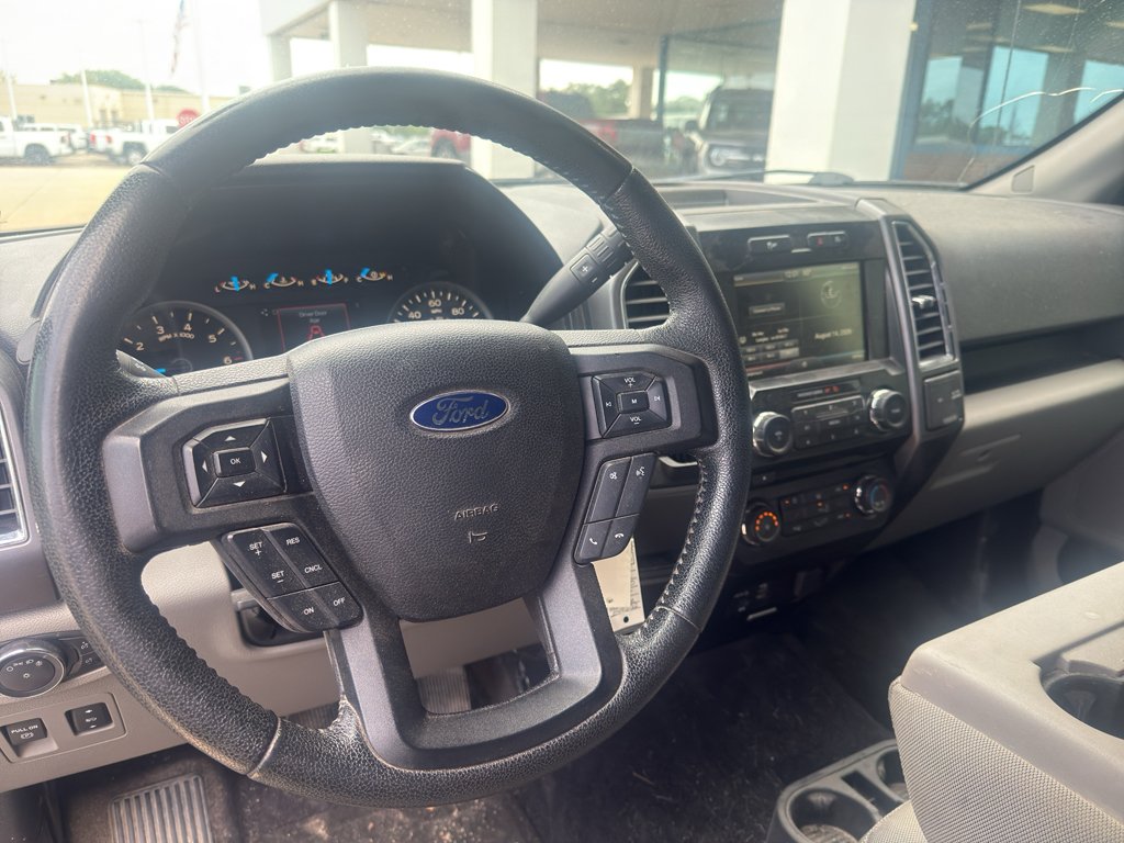 Used 2015  Ford XLT image 9