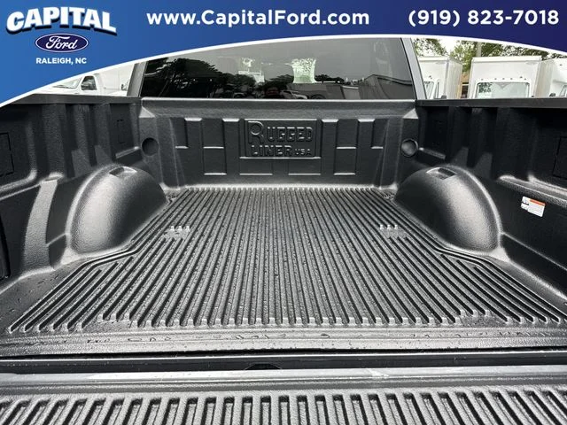 Used 2025 Gray Ford XLT image 16