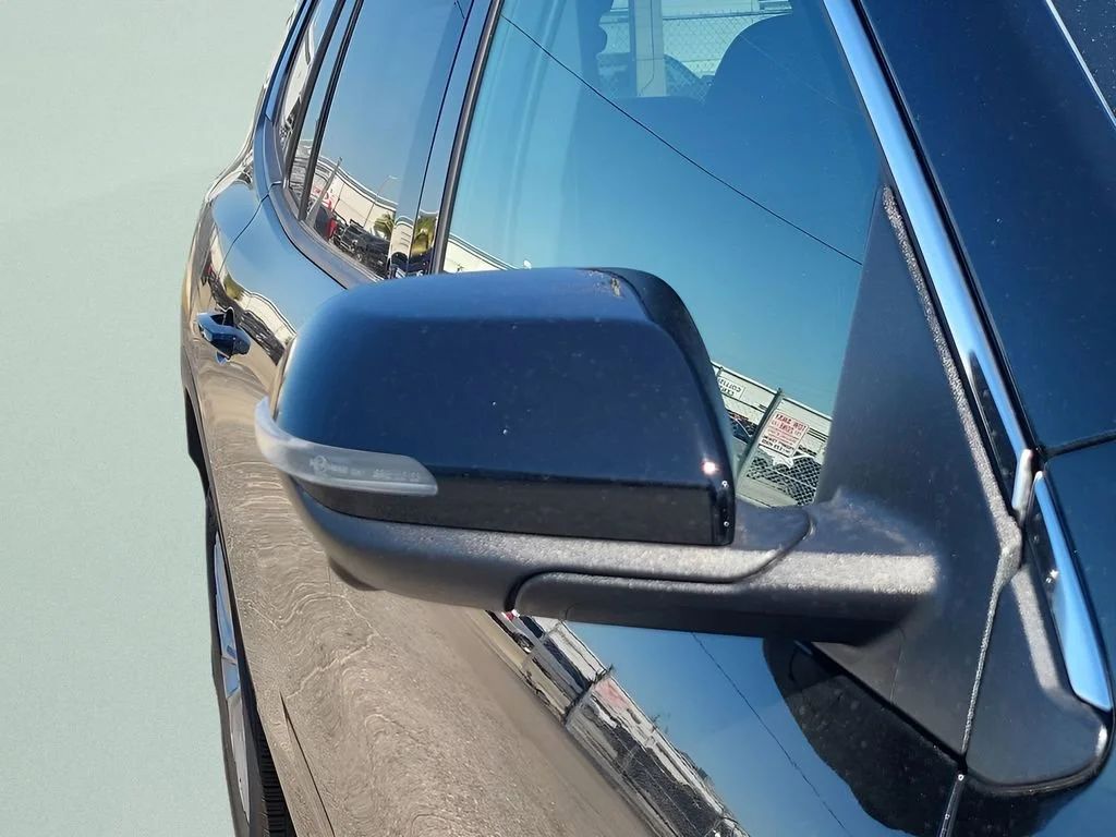 New 2026 Ebony Twilight Metallic GMC Elevation image 21