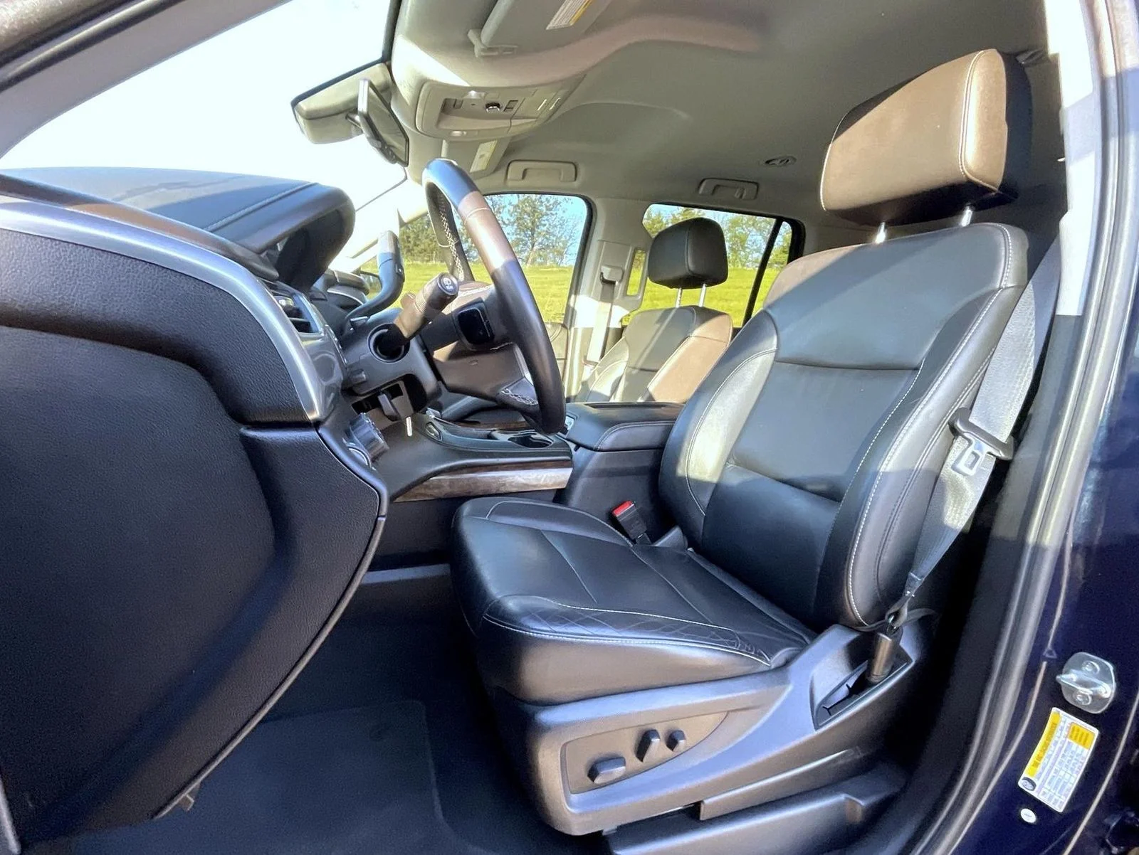 Used 2020 Blue Chevrolet LT image 11