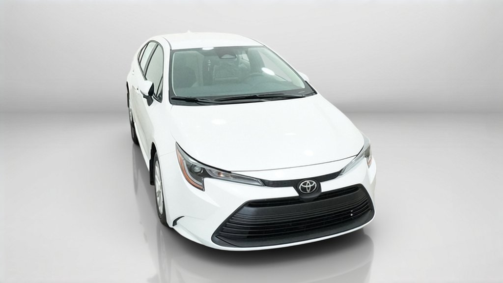 New 2027 Wind Chill Pearl Toyota LE image 4