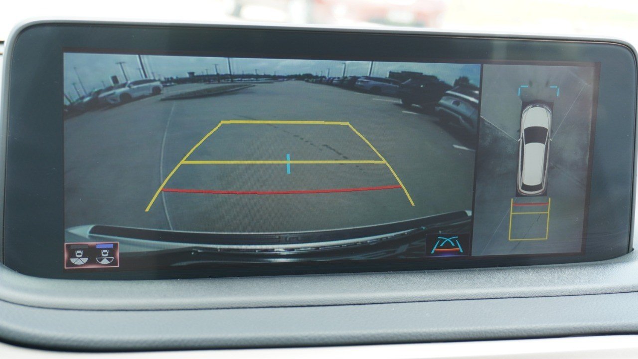 Used 2022 White Lexus RX 350 image 18