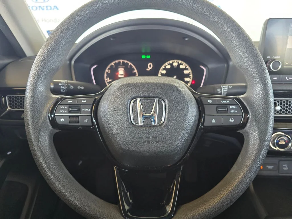 Used 2025  Honda LX image 12