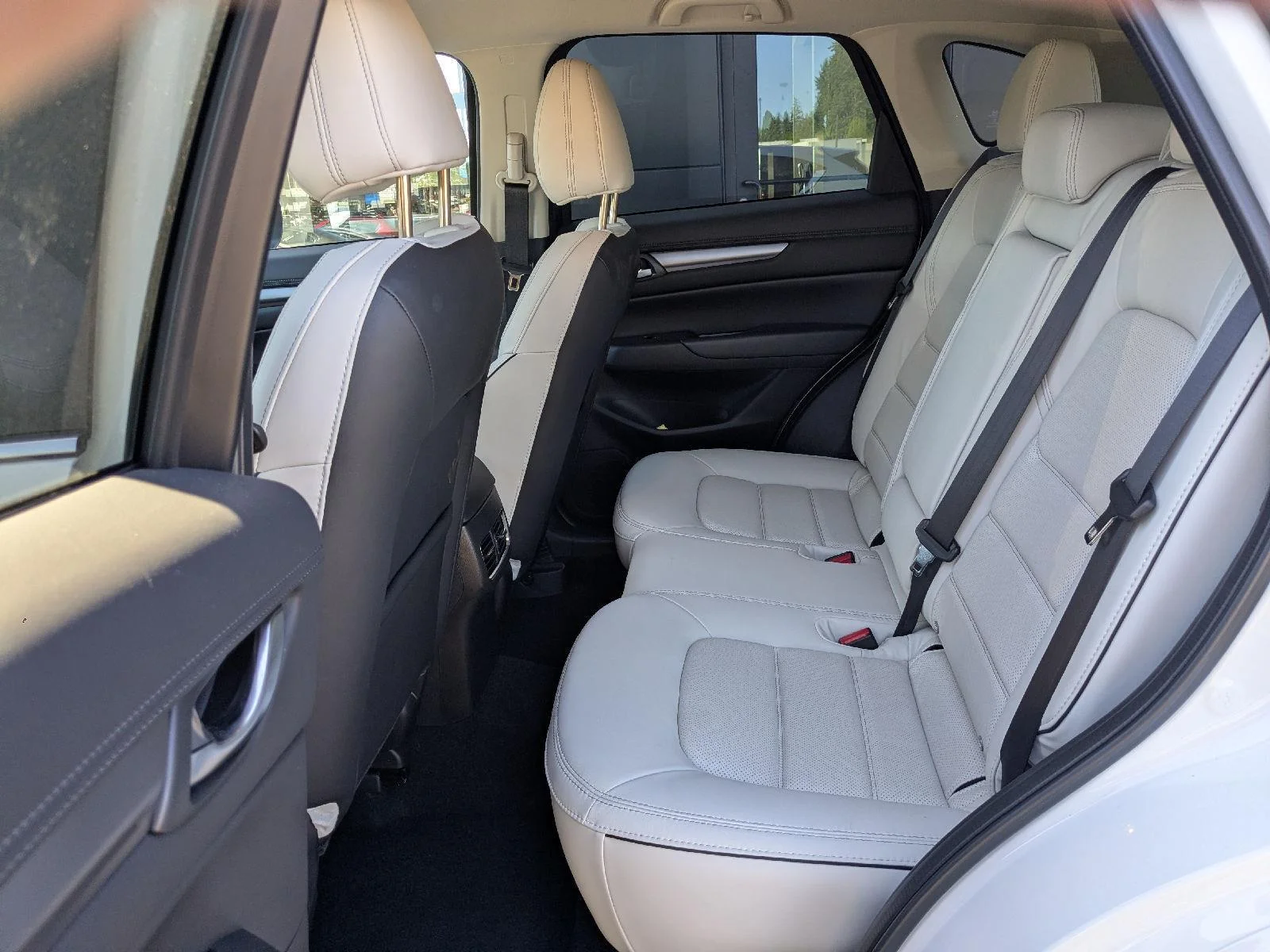 2025 Mazda CX-5 S Preferred package - Photo 12