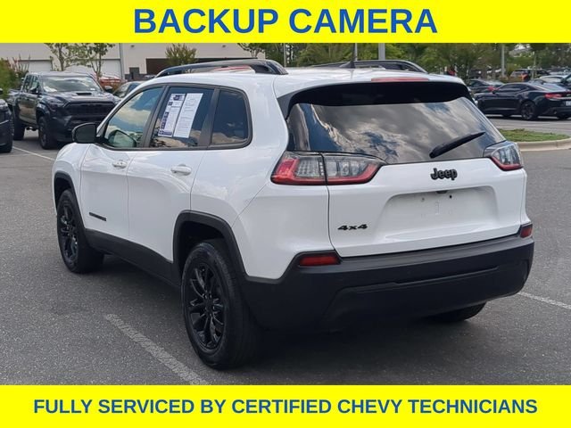 Used 2023 White Jeep Altitude image 9