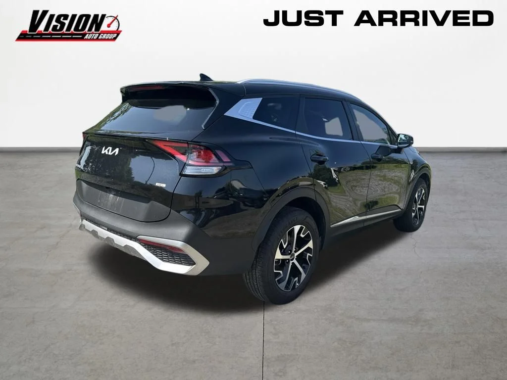 Used 2024 Black Kia EX image 5