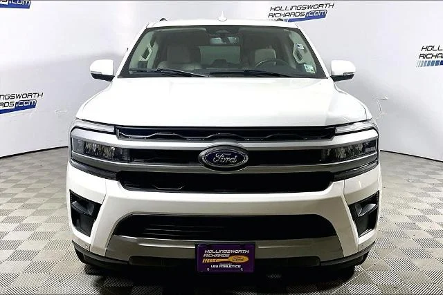 Used 2023 White Metallic Ford XLT image 29