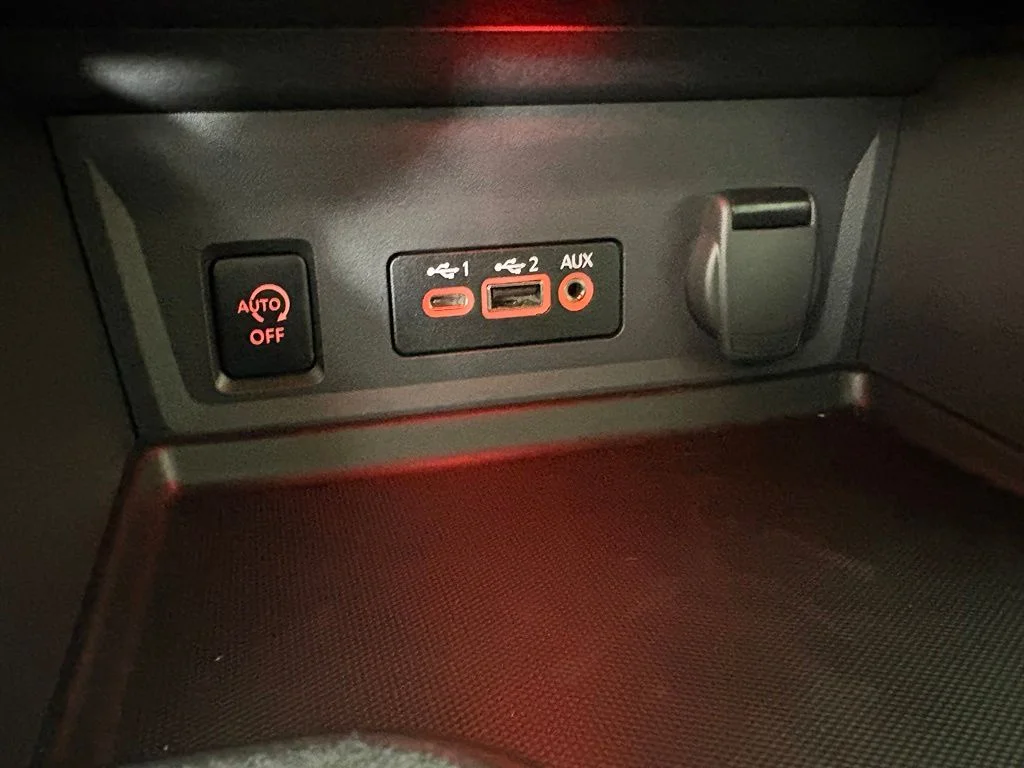 Certified Used 2025 White Nissan SR image 32