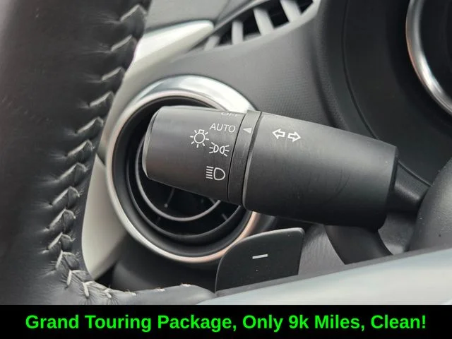 Used 2023 White Mazda Grand Touring image 29