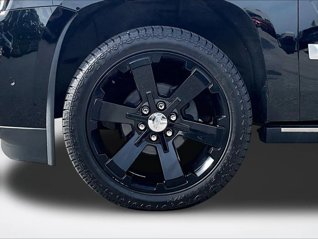 Used 2019 Black Cadillac Premium Luxury image 10
