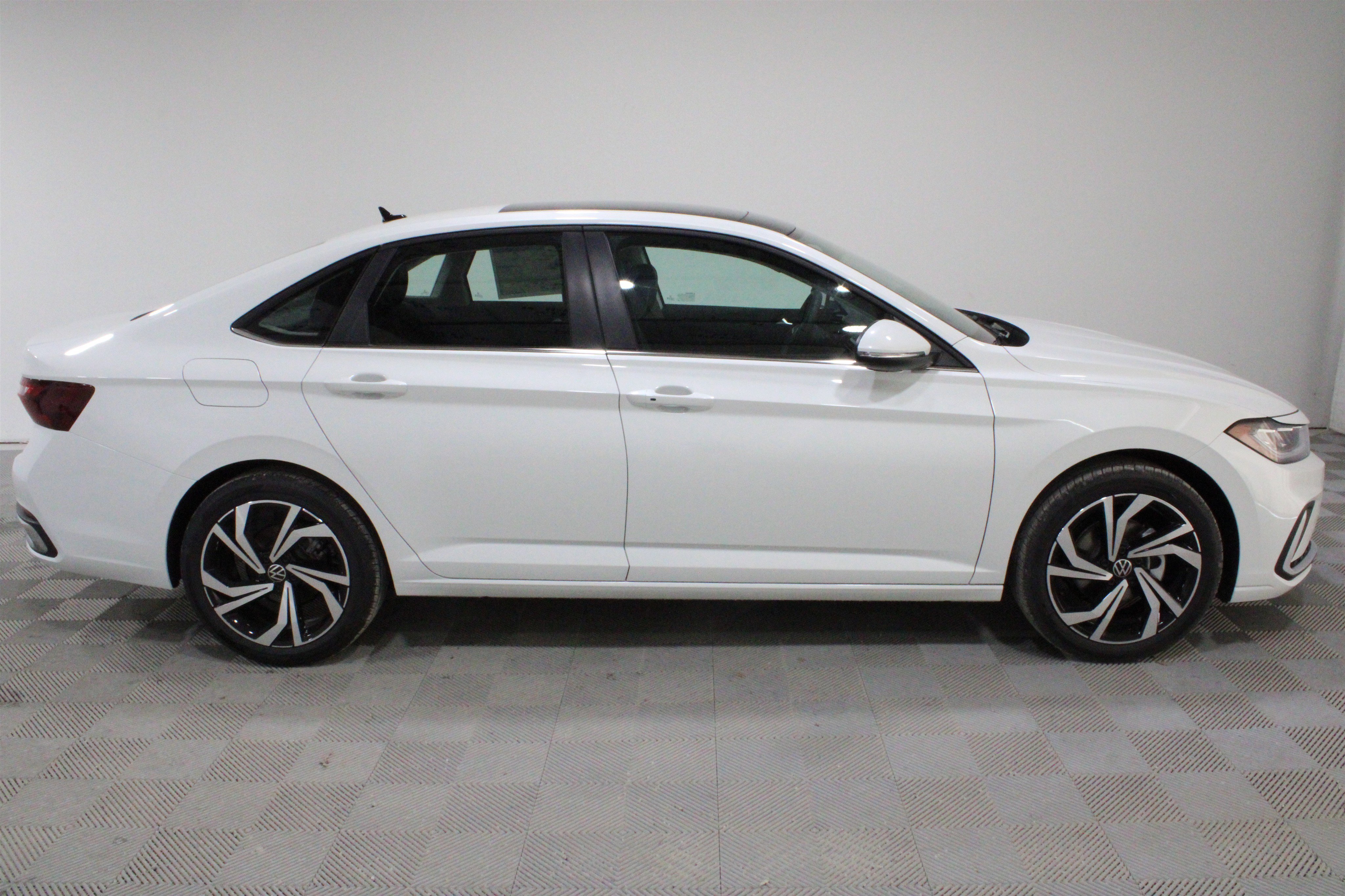 New 2026 Opal White Pearl Volkswagen SEL image 26