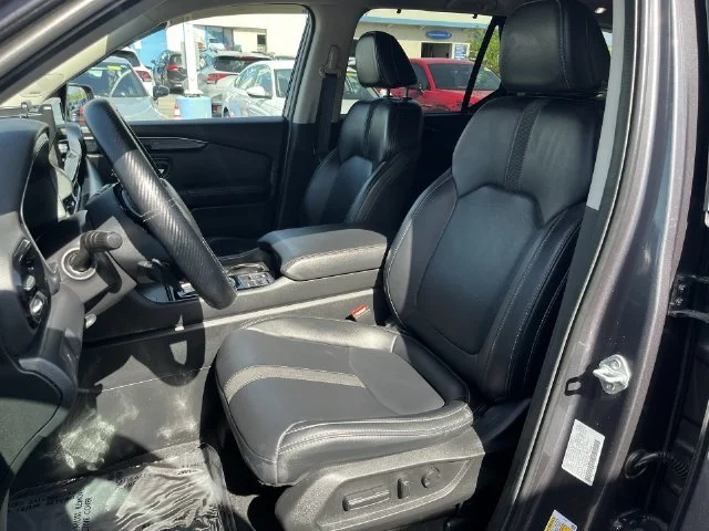 Used 2025  Honda Touring image 16