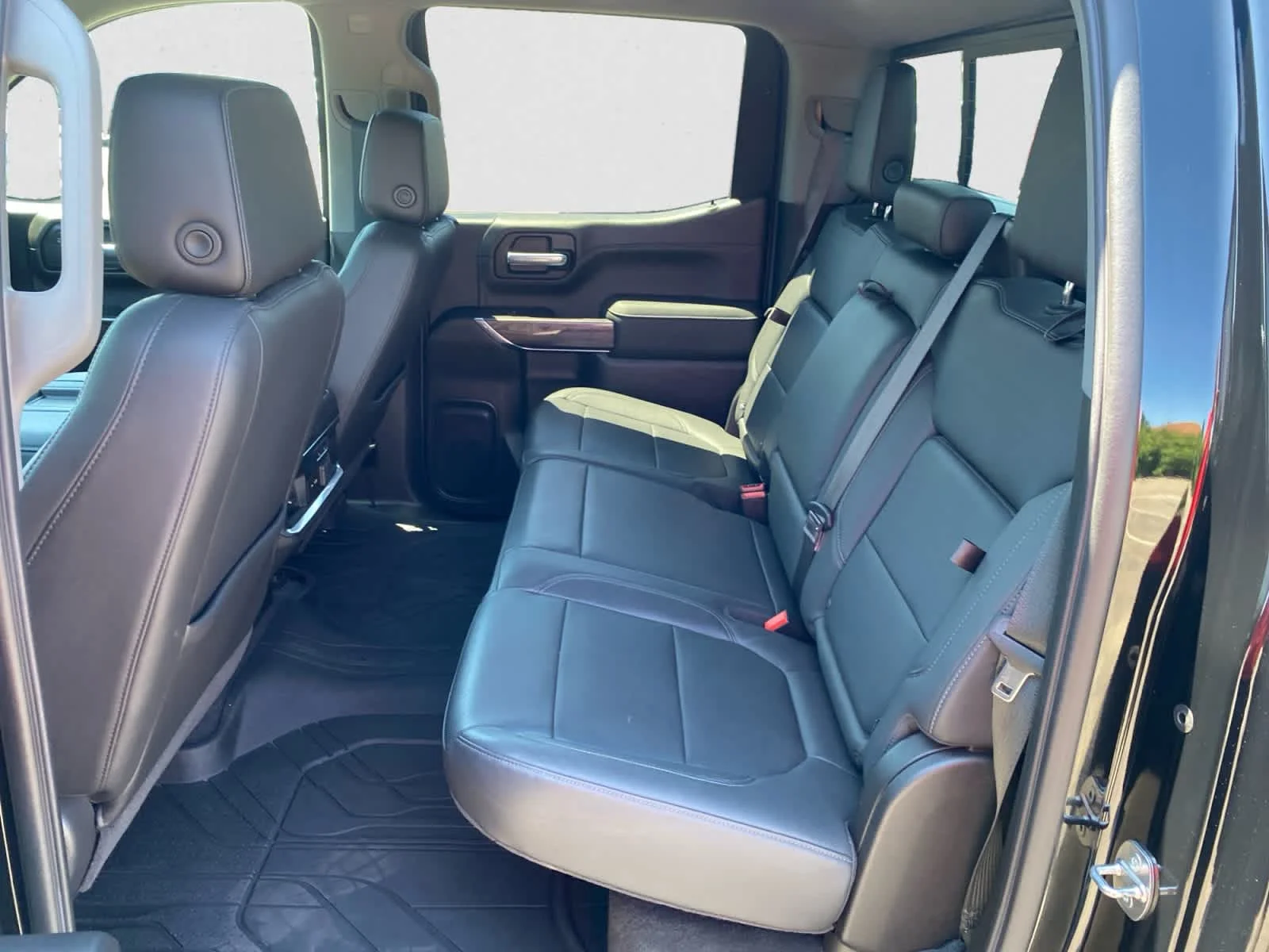 Used 2021 Black Chevrolet LTZ image 20