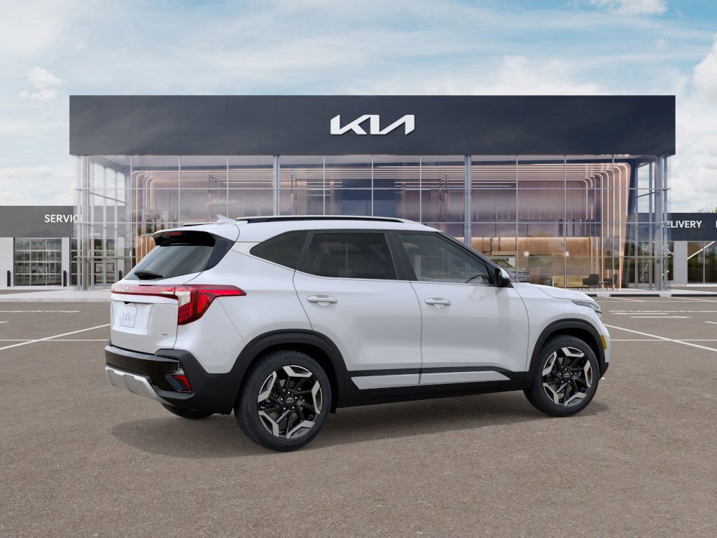 New 2026 Snow White Pearl Kia SX image 6