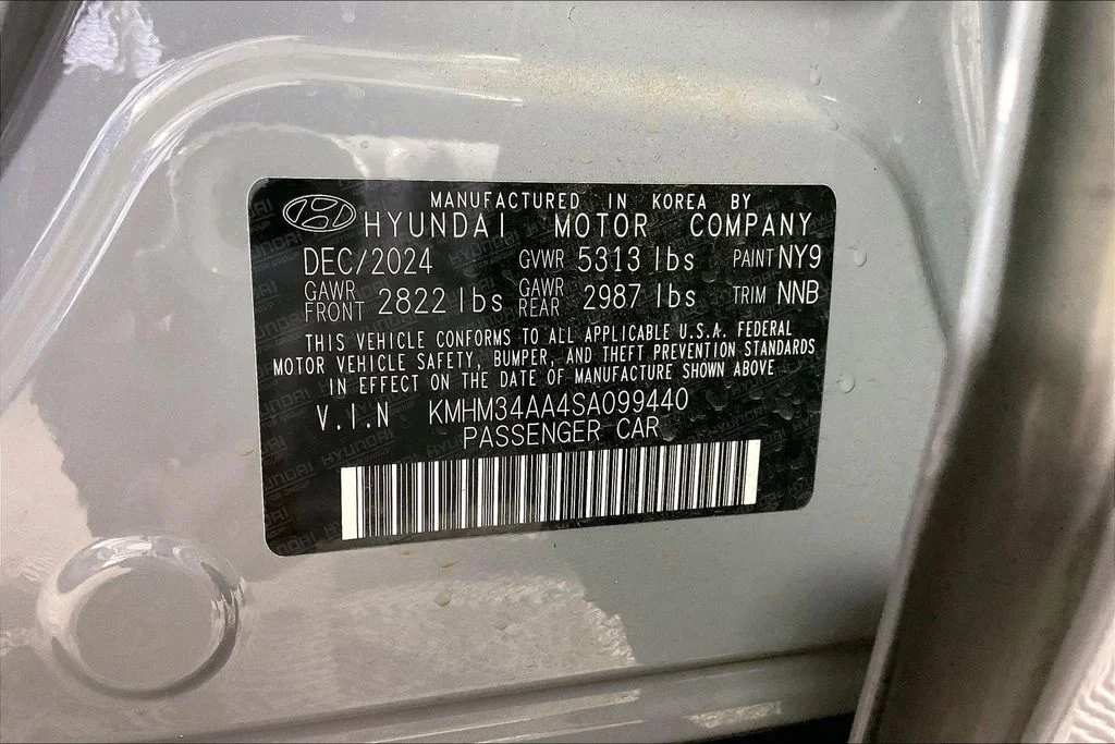 Used 2025 Blue Hyundai SEL image 32