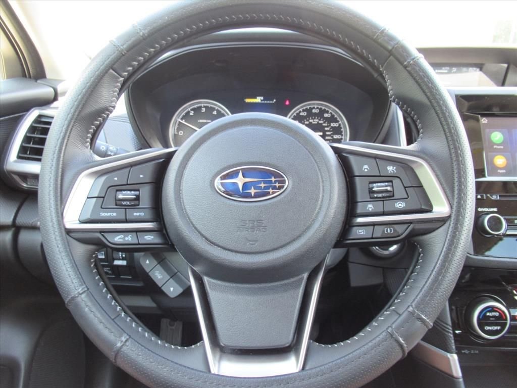 Used 2022 White Subaru Premium image 22