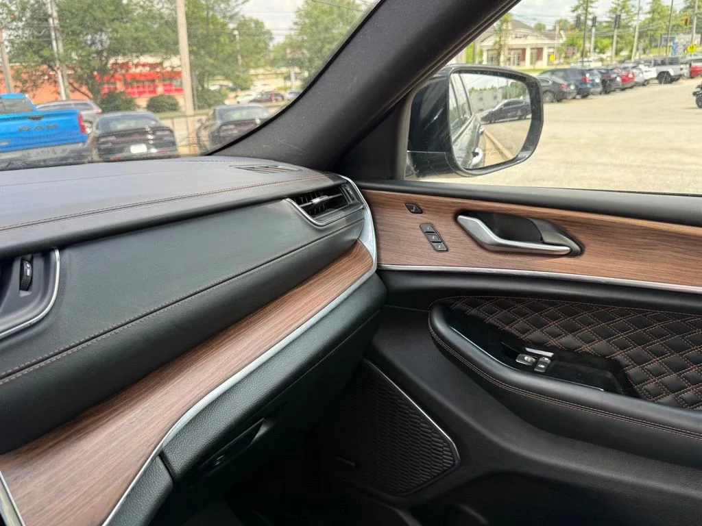 Used 2024 Black Jeep Summit image 23