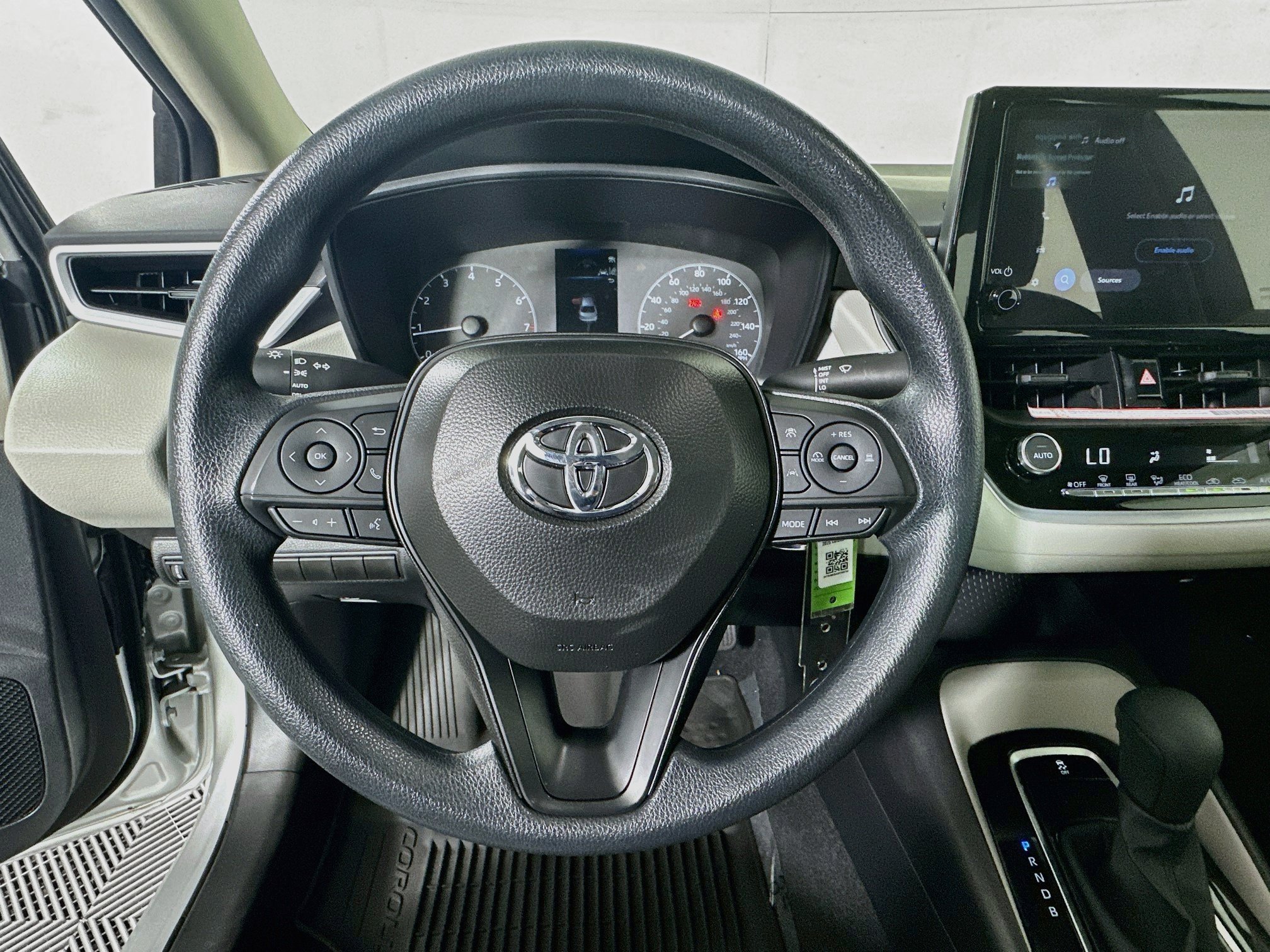 Certified Used 2025 Classic Silver Metallic Toyota LE image 15
