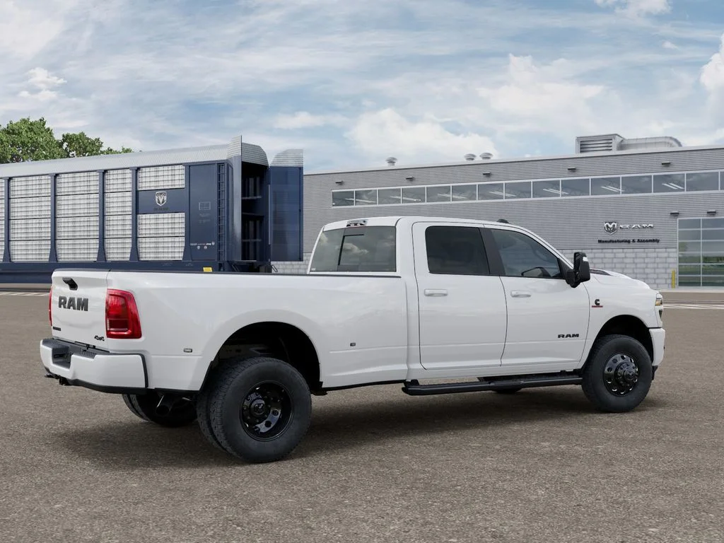 New 2026 Bright White Clear-Coat Exterior Paint RAM Laramie image 4