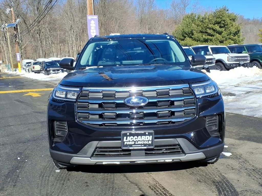New 2026 Agate Black Metallic Ford Active image 2