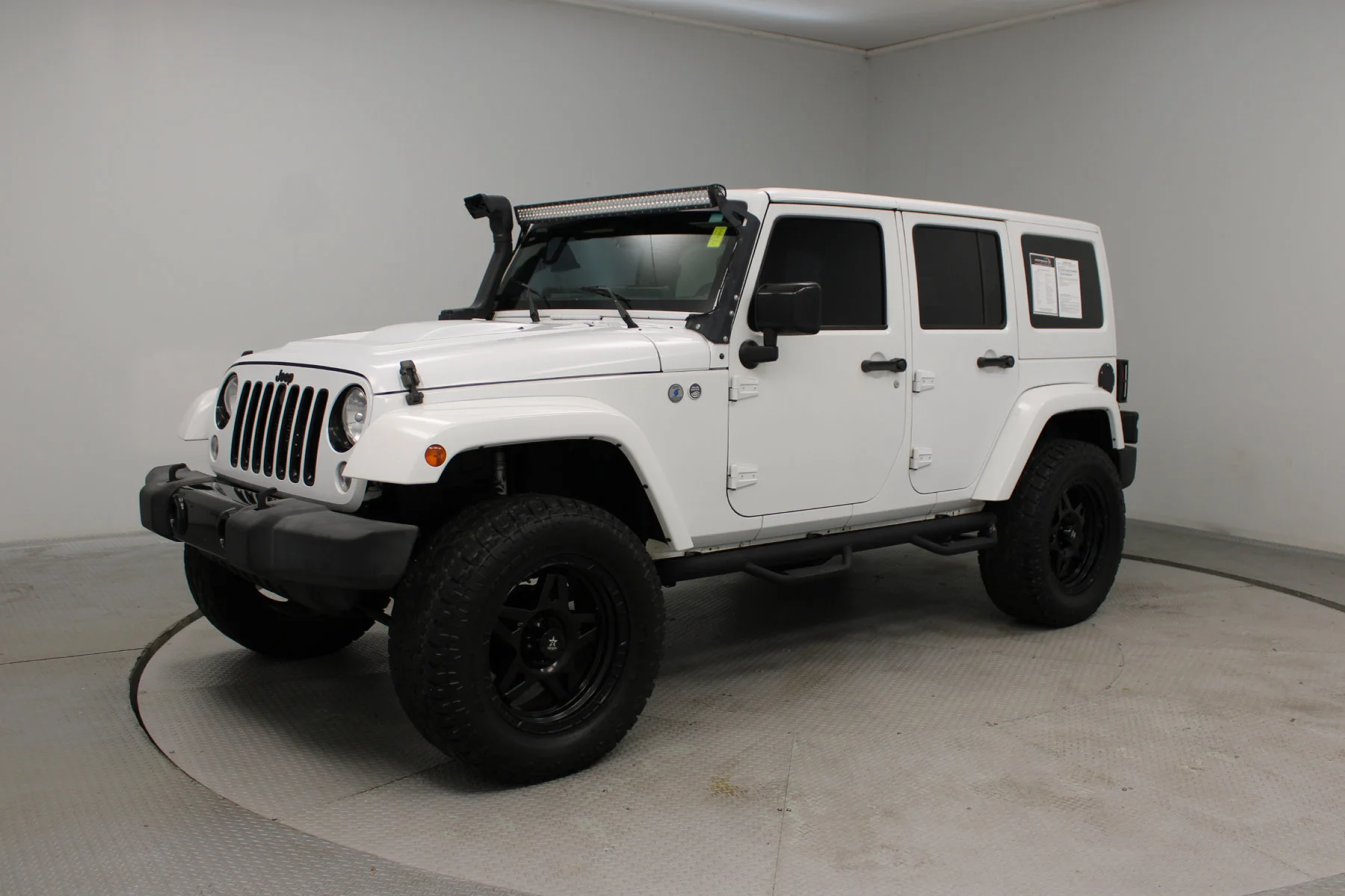 Used 2015 Bright White Clearcoat Jeep 4WD 4dr Altitude image 26