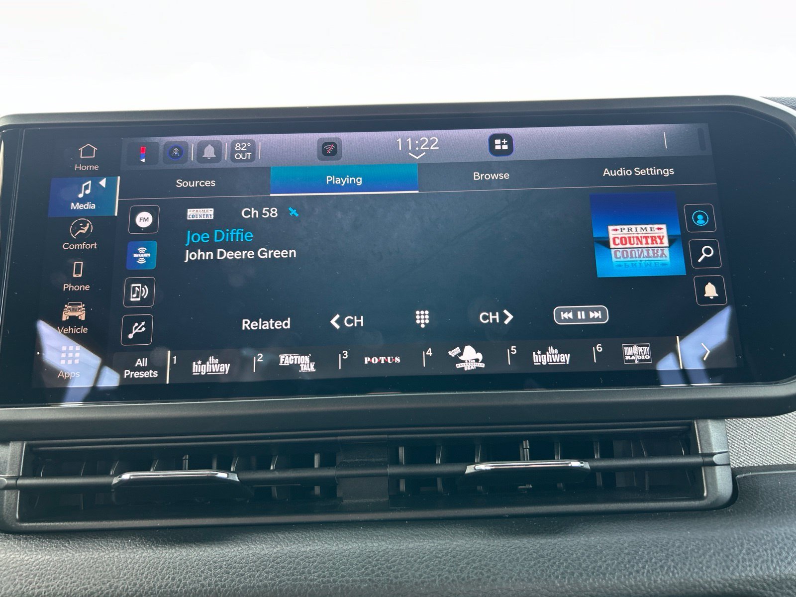 Used 2026 Purple Jeep Sport image 27