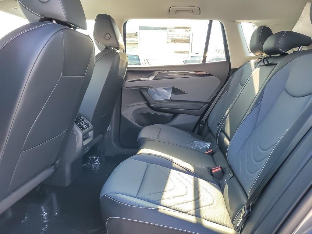 New 2026 Platinum Gray Metallic Volkswagen 2.0T SE image 9