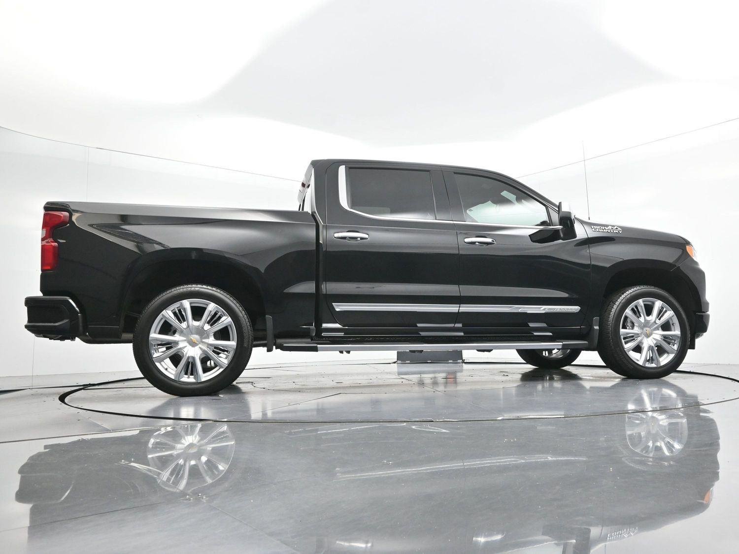 Used 2025 Black Chevrolet High Country image 49