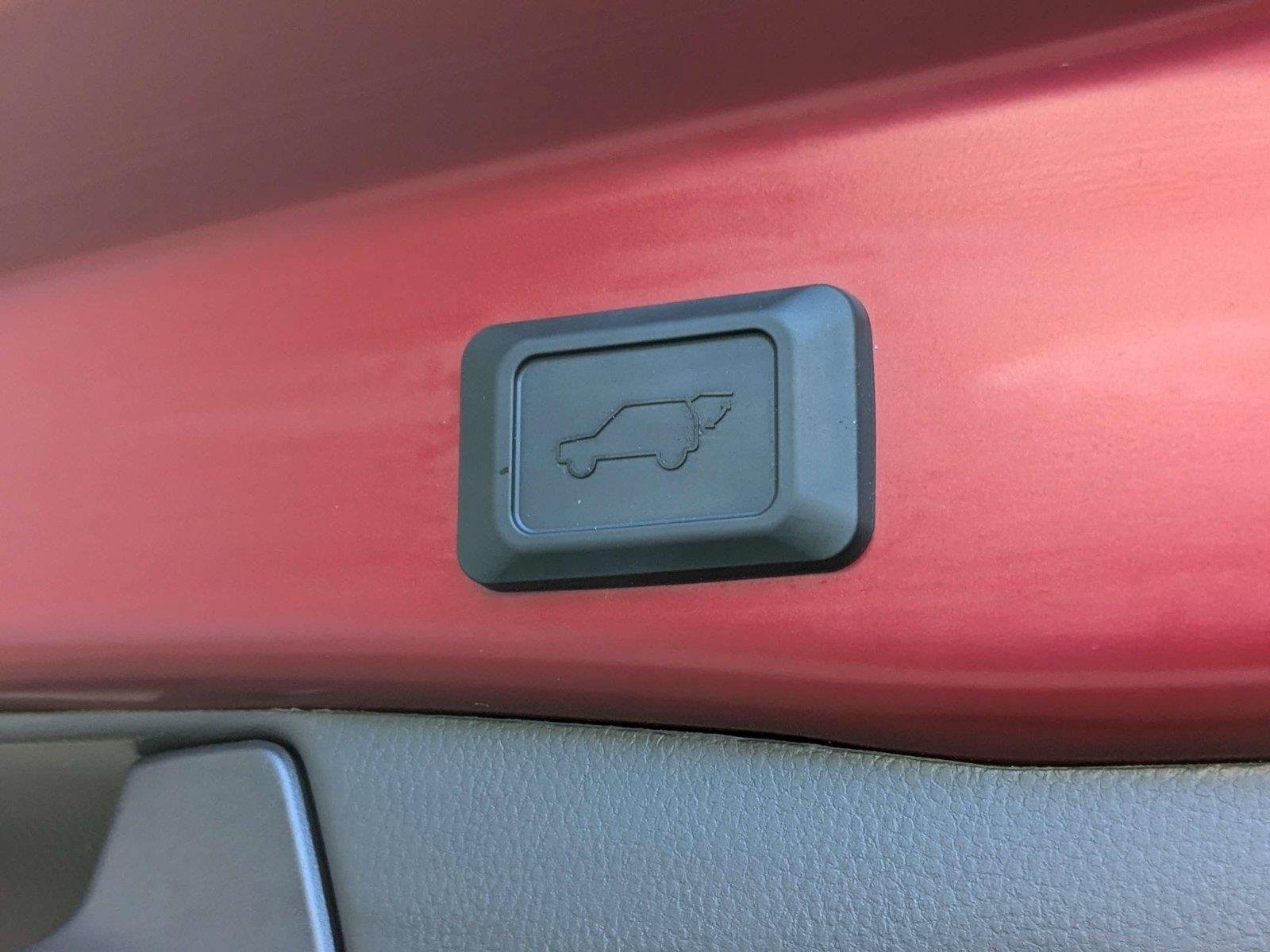 Used 2024 Ruby Flare Pearl Toyota XLE image 9