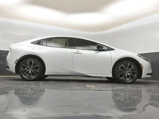 New 2026 Wind Chill Pearl <sup>1</sup> Toyota  XLE image 23