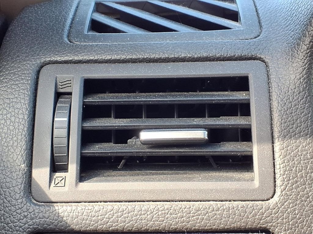 Used 2012 Black Ford SE image 21