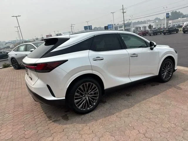New 2026 Eminent White Pearl Lexus LUXURY image 13