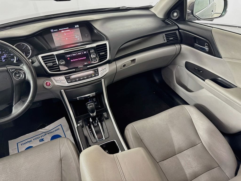 Used 2015 Gray Honda EX-L image 30